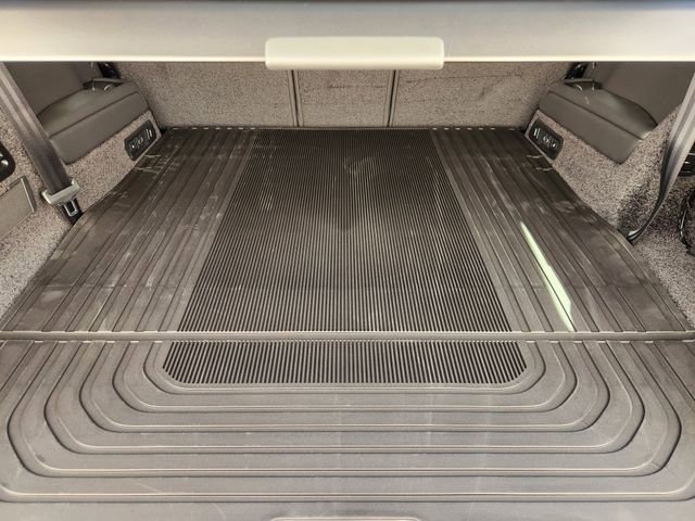 New 2026 Land Rover Range Rover Long Wheelbase SE image 22