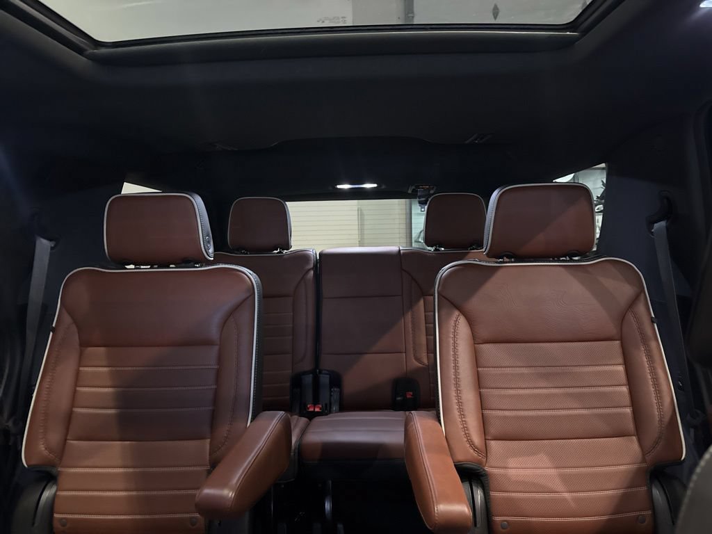 Used 2024 GMC Yukon Denali Ultimate AWD/4WD image 42