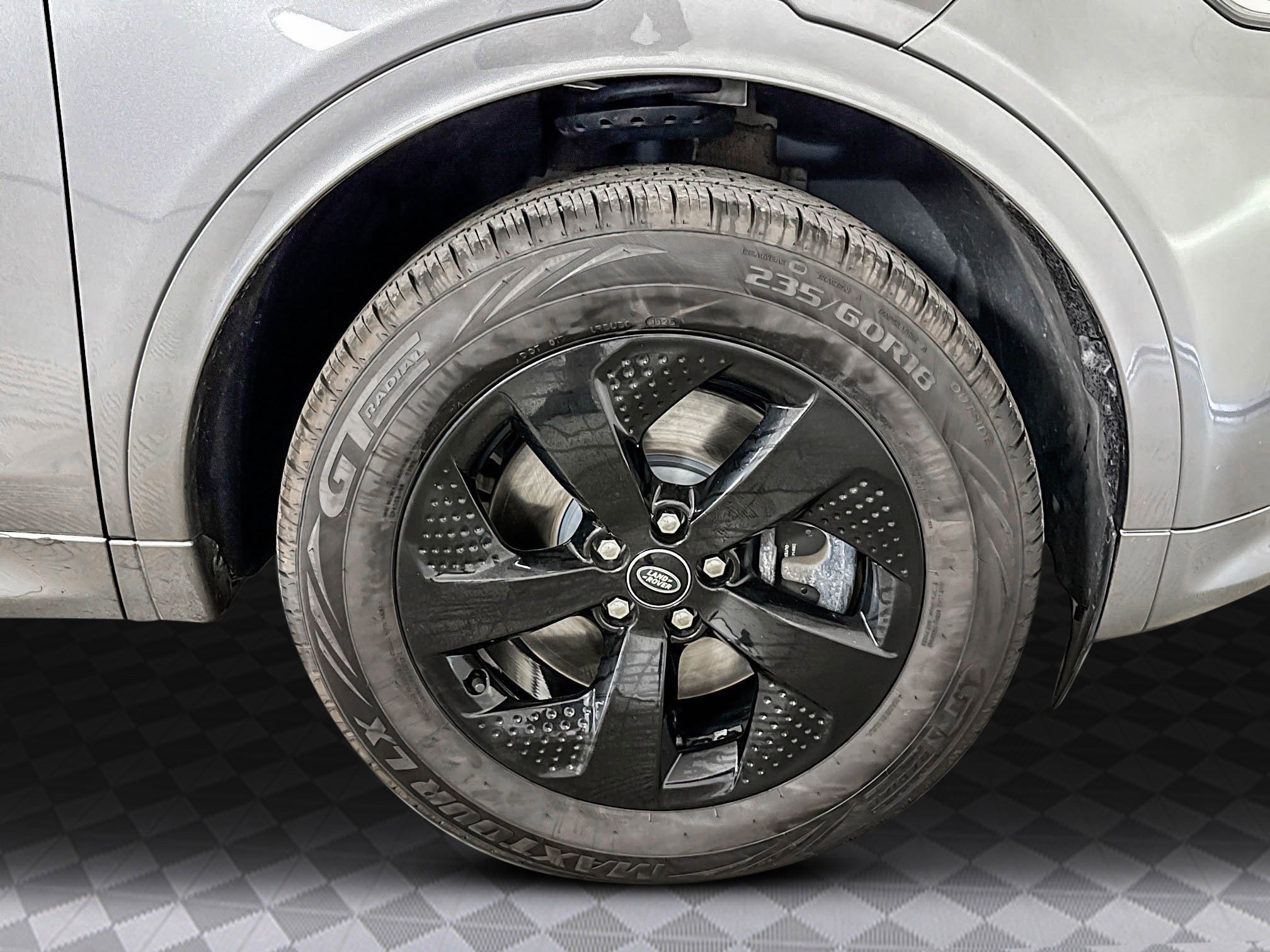 Used 2023 Land Rover Discovery Sport S R-Dynamic image 35