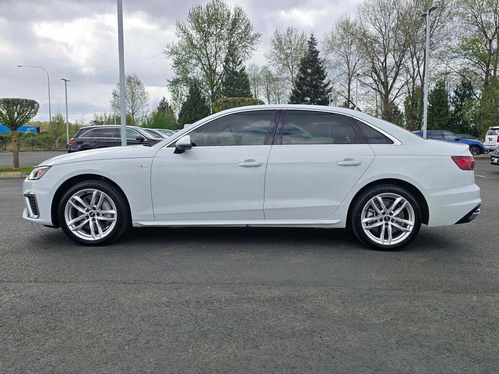 Used 2021 Audi A4 2.0T Premium Plus w/ Premium Plus Package image 2