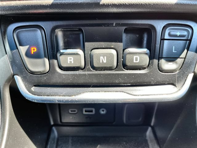 Used 2020 GMC Terrain SLE w/ Driver Convenience Package AWD/4WD image 21