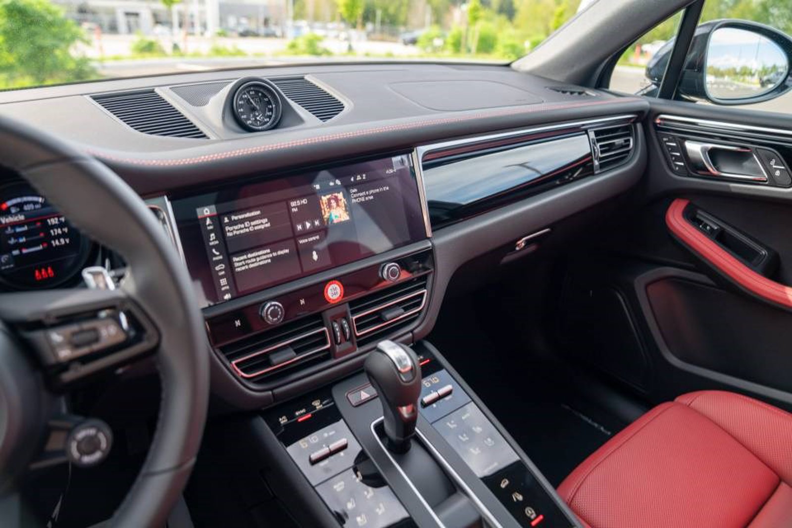 New 2026 Porsche Macan Turbo AWD/4WD image 10