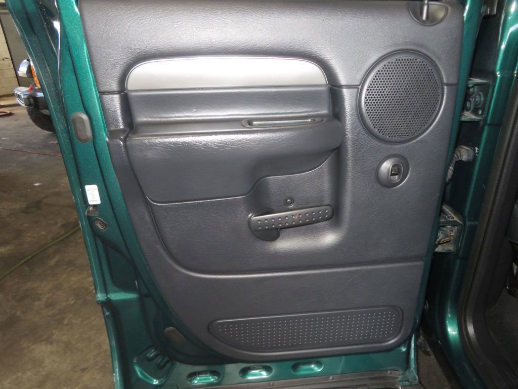 Used 2004 Dodge Ram 2500 Truck SLT w/ Trailer Tow Group image 23