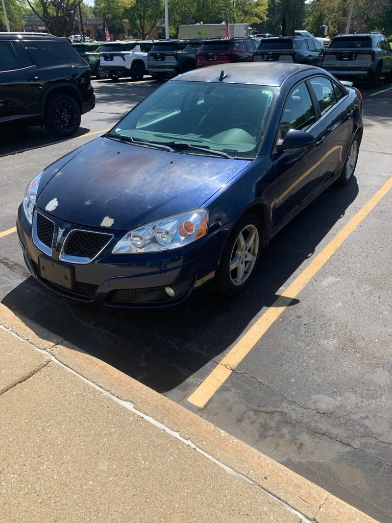 Used 2009 Pontiac G6 Sedan w/ Sport Package 2