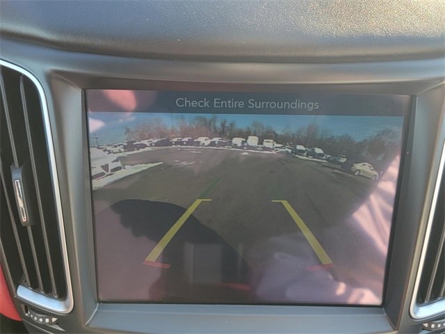 Used 2019 Maserati Levante image 32