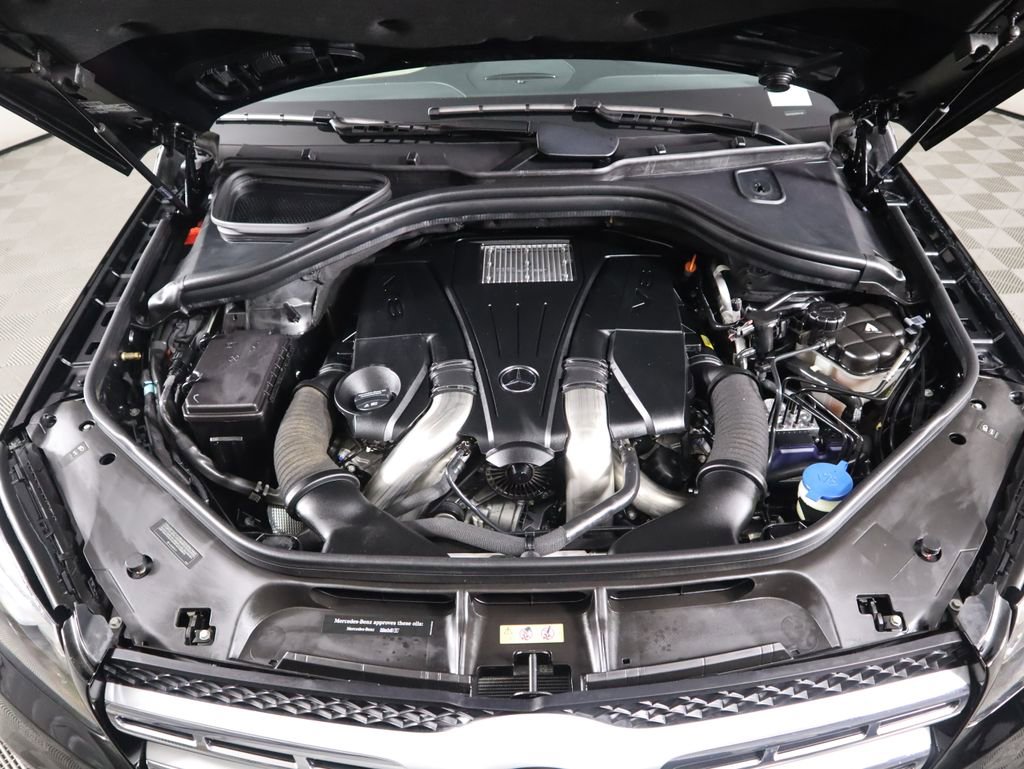 Used 2017 Mercedes-Benz GLS 550 4MATIC image 29