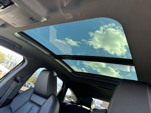 Used 2022 Audi Q4 e-tron Premium Plus image 15