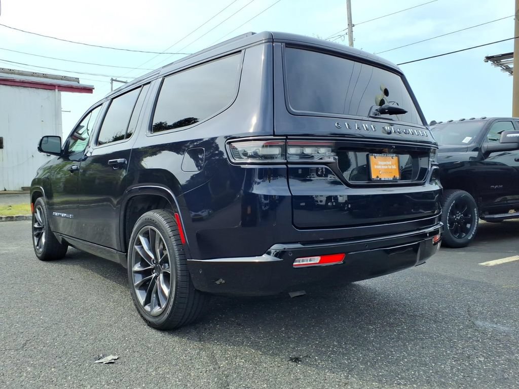 Used 2025 Jeep Grand Wagoneer Series III w/ Rear Seat Video Group 1 AWD/4WD image 23