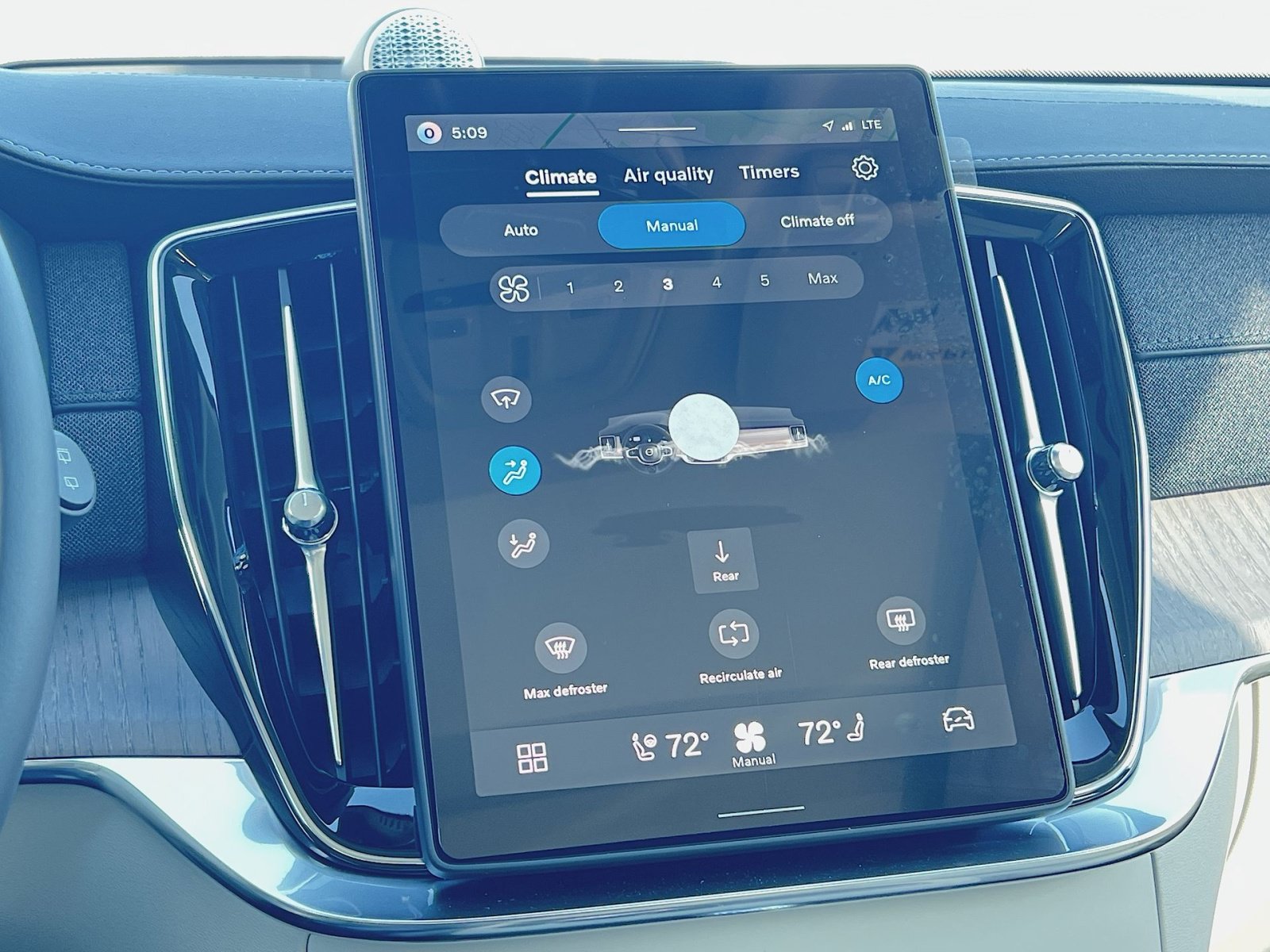 New 2026 Volvo XC90 B6 Ultra w/ Lounge Package AWD/4WD image 29