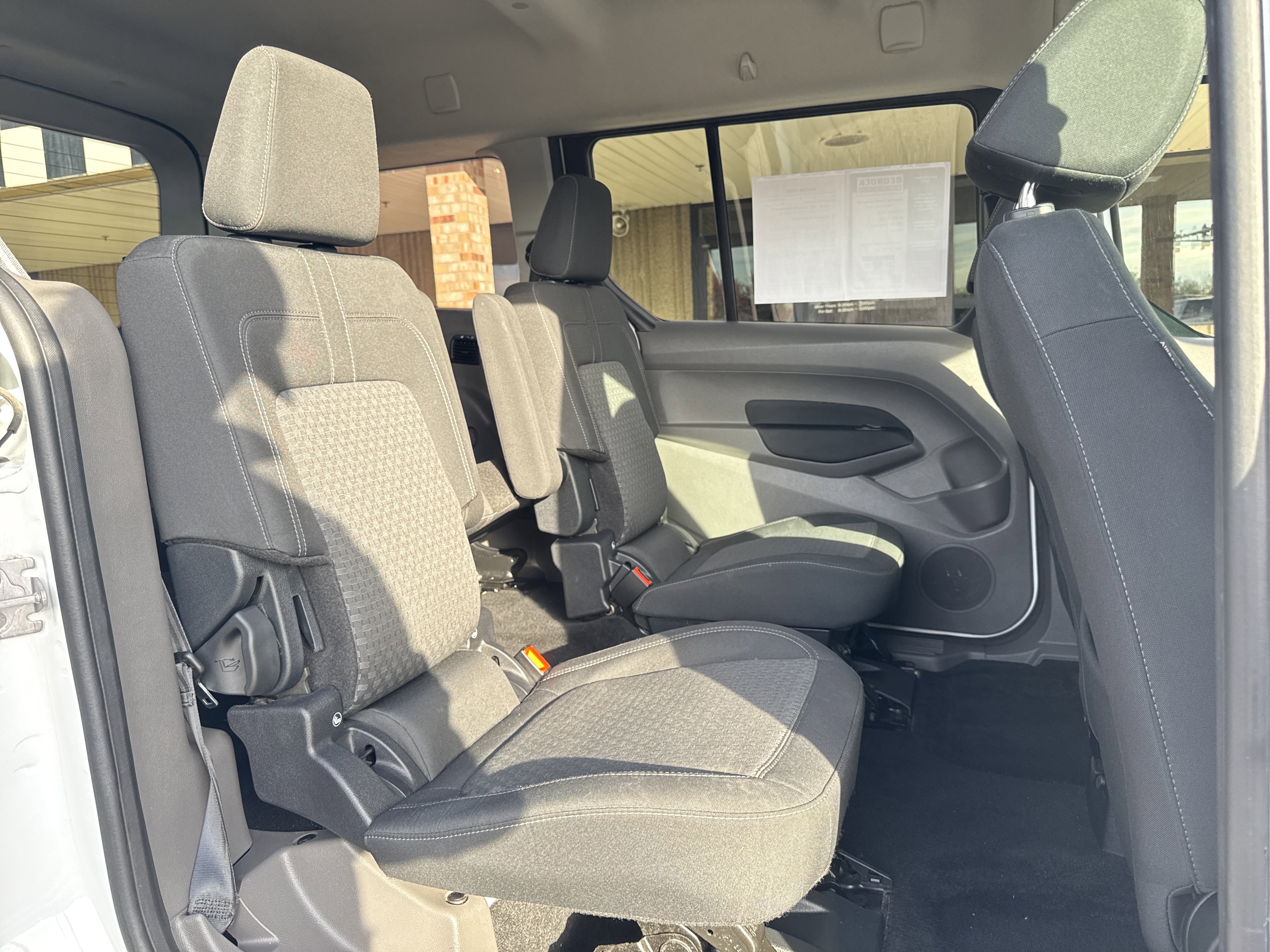 Used 2022 Ford Transit Connect XLT image 29