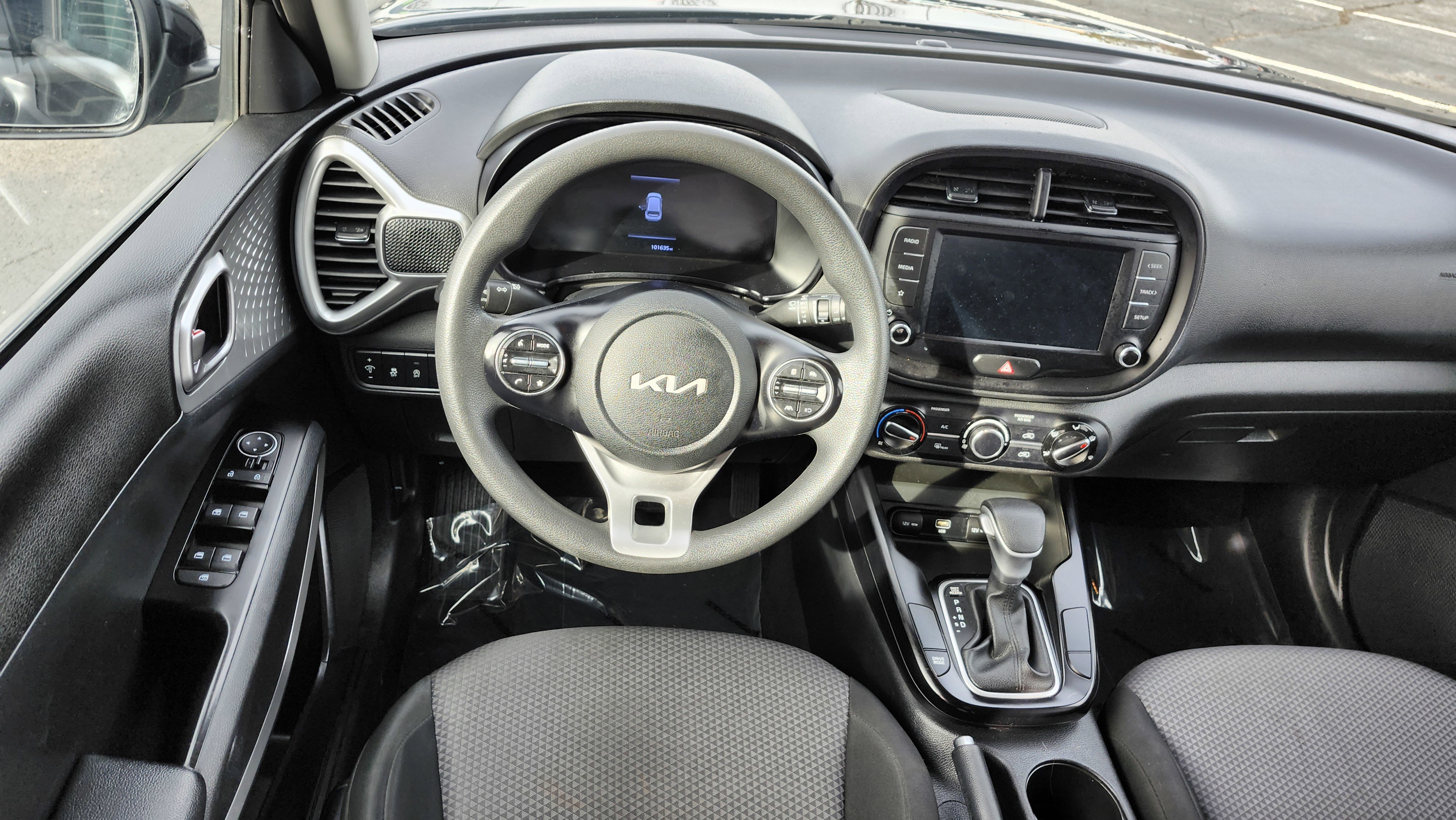 Used 2023 Kia Soul LX w/ Option Group 015 image 23