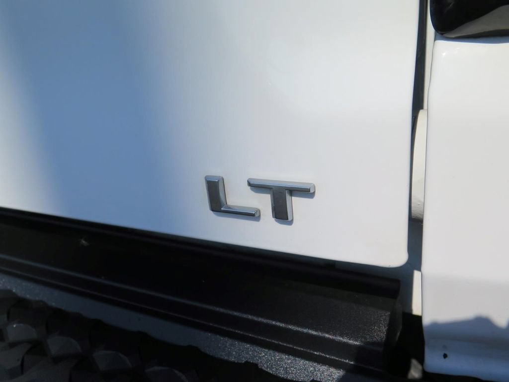 Used 2023 Chevrolet Colorado LT w/ LT Convenience Package II RWD image 4