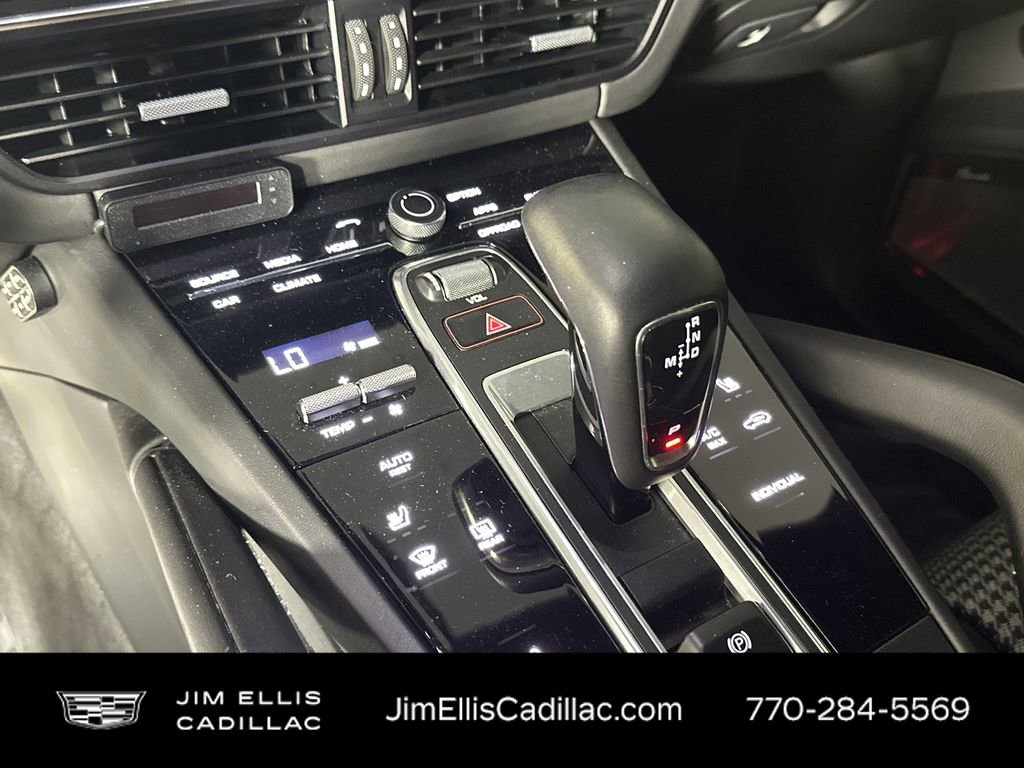 Used 2022 Porsche Cayenne Turbo S image 25
