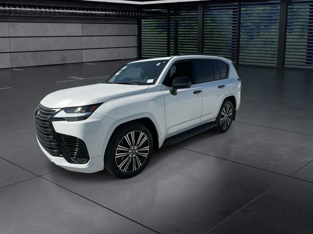 Certified 2025 Lexus LX 700h Luxury w/ Appearance Package AWD/4WD image 4