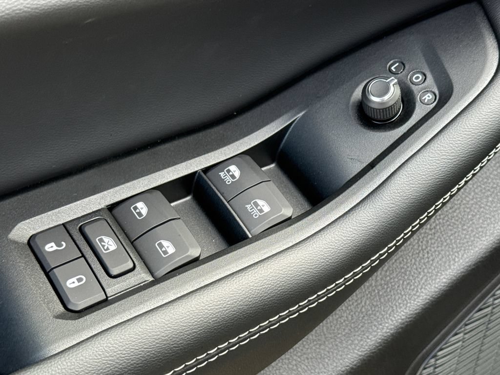 New 2026 Jeep Grand Cherokee Altitude AWD/4WD image 20