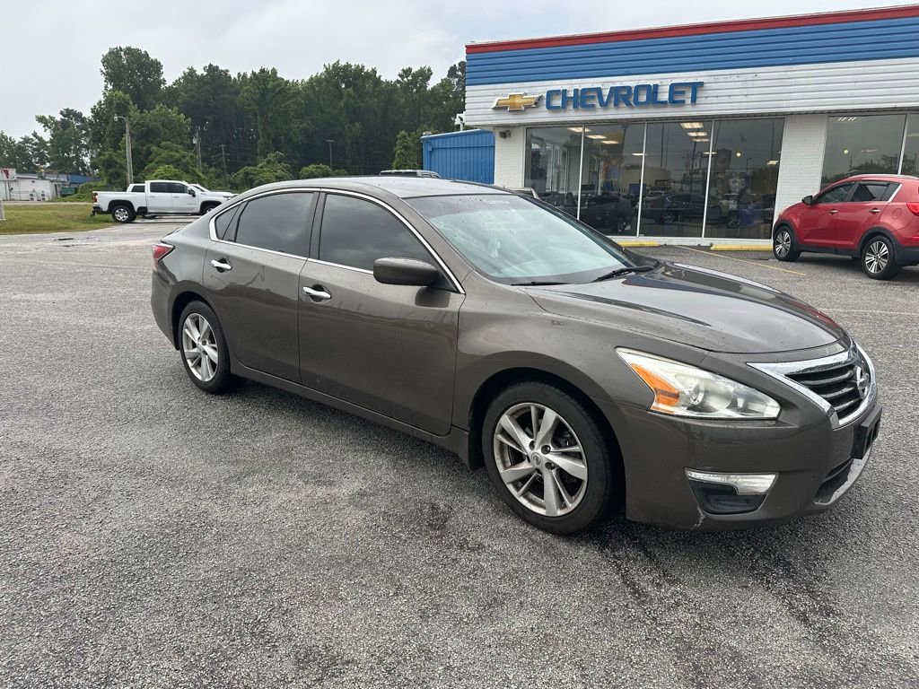 Used 2014 Nissan Altima 2.5 SV