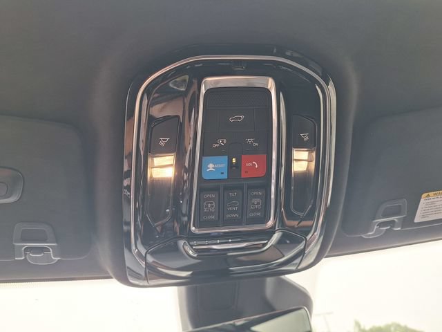 Used 2023 Jeep Grand Cherokee L Summit AWD/4WD image 29