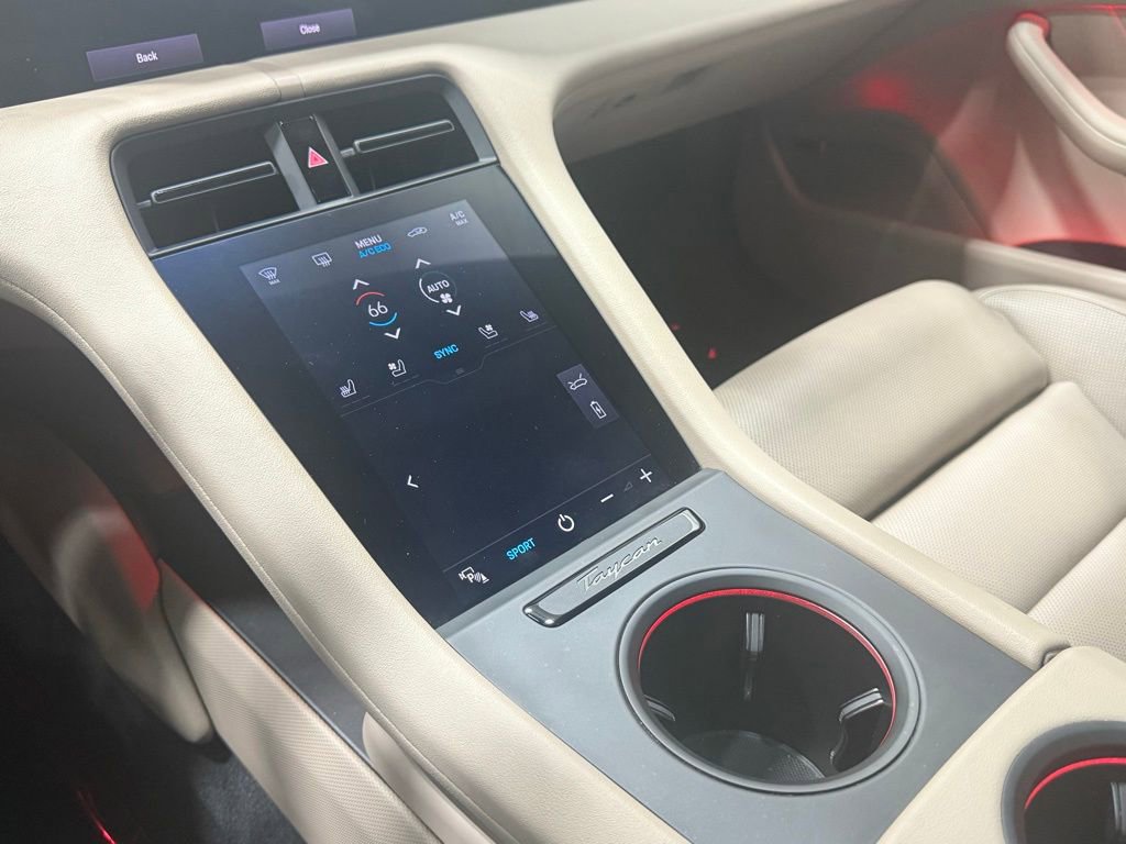 Used 2022 Porsche Taycan 4S image 23