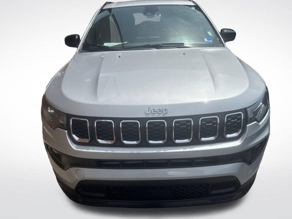 Used 2024 Jeep Compass Latitude AWD/4WD image 26