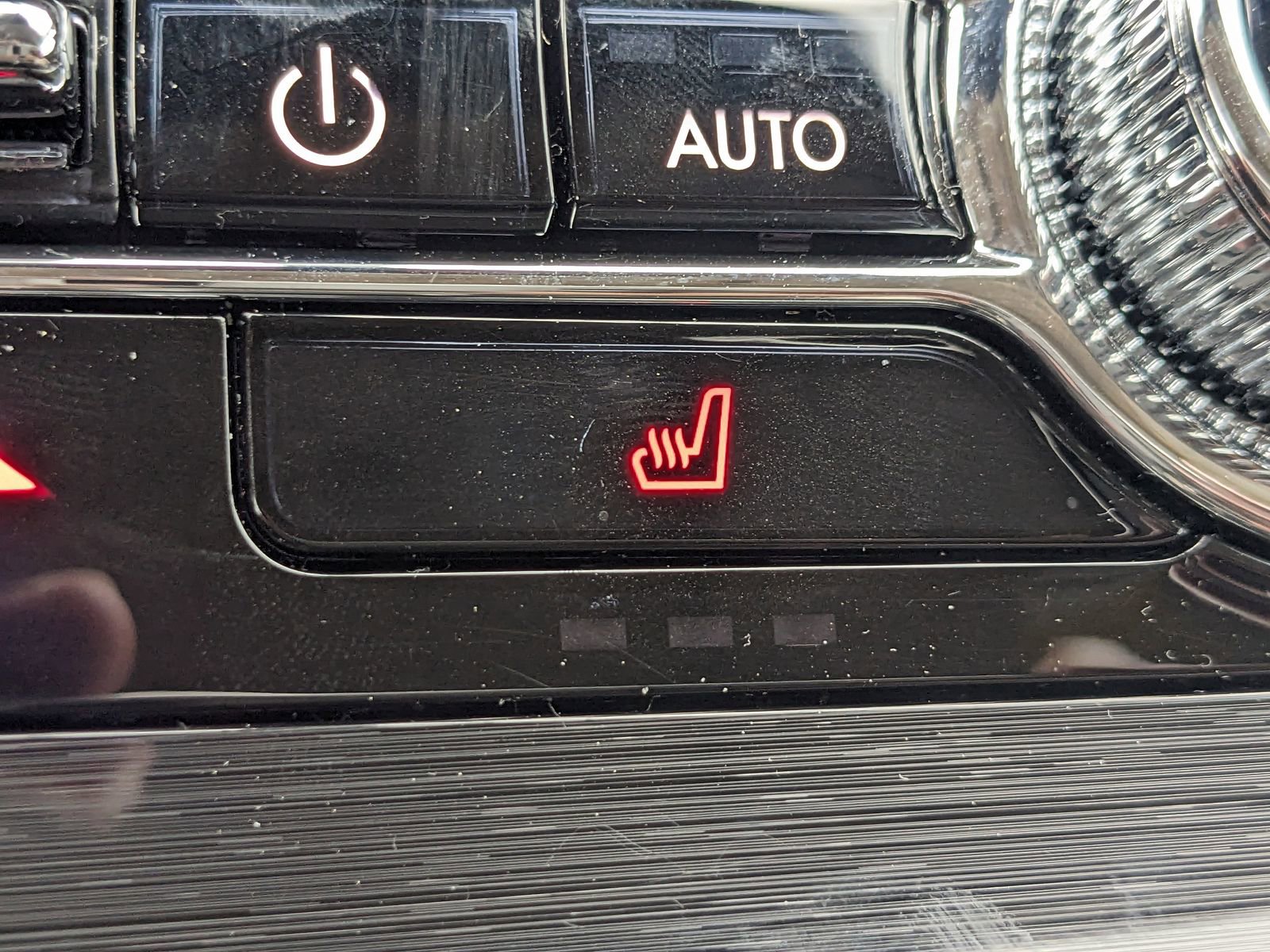 Certified 2023 Lincoln Nautilus AWD w/ Premium Package image 24