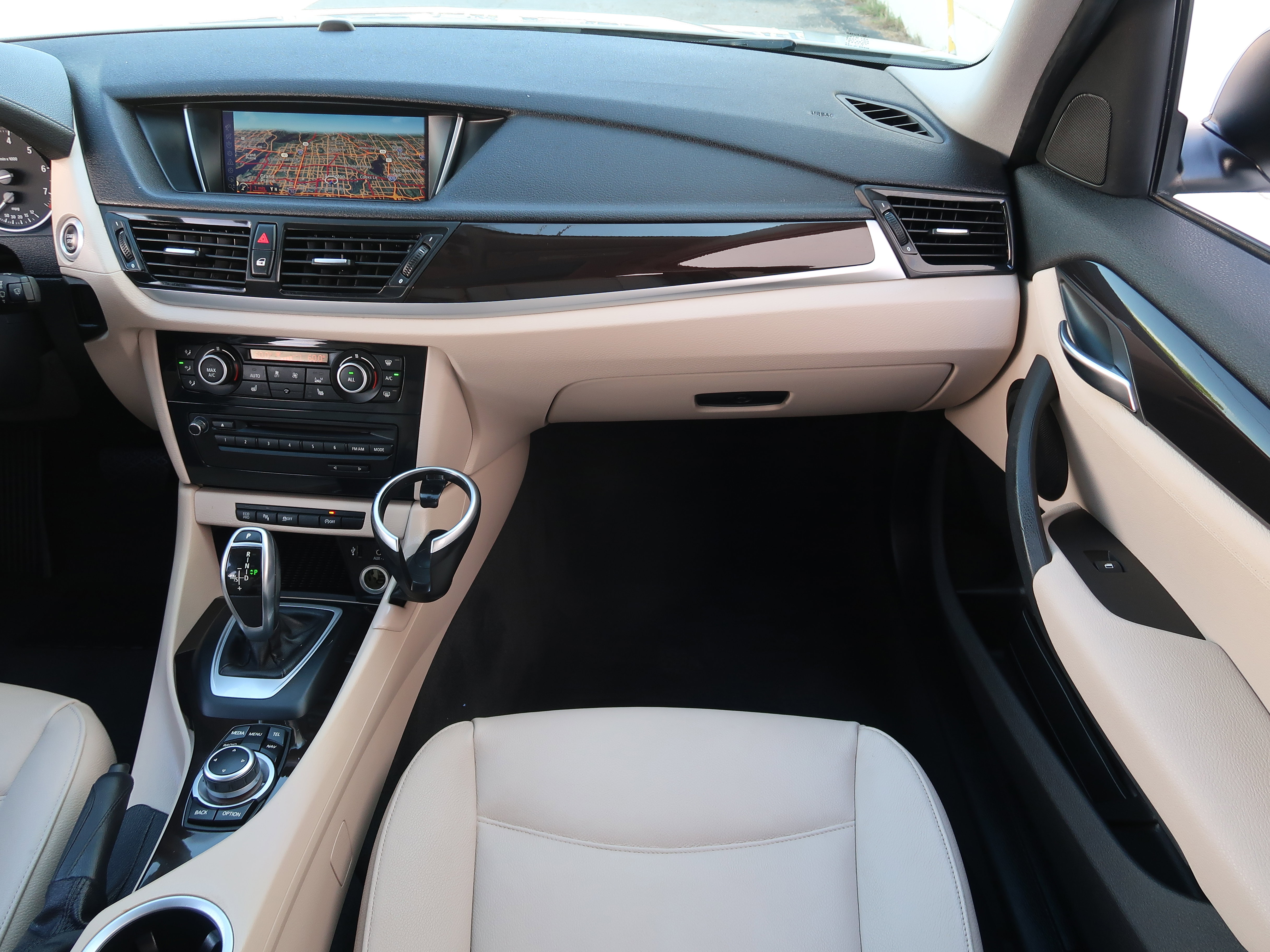 Used 2015 BMW X1 sDrive28i RWD image 15