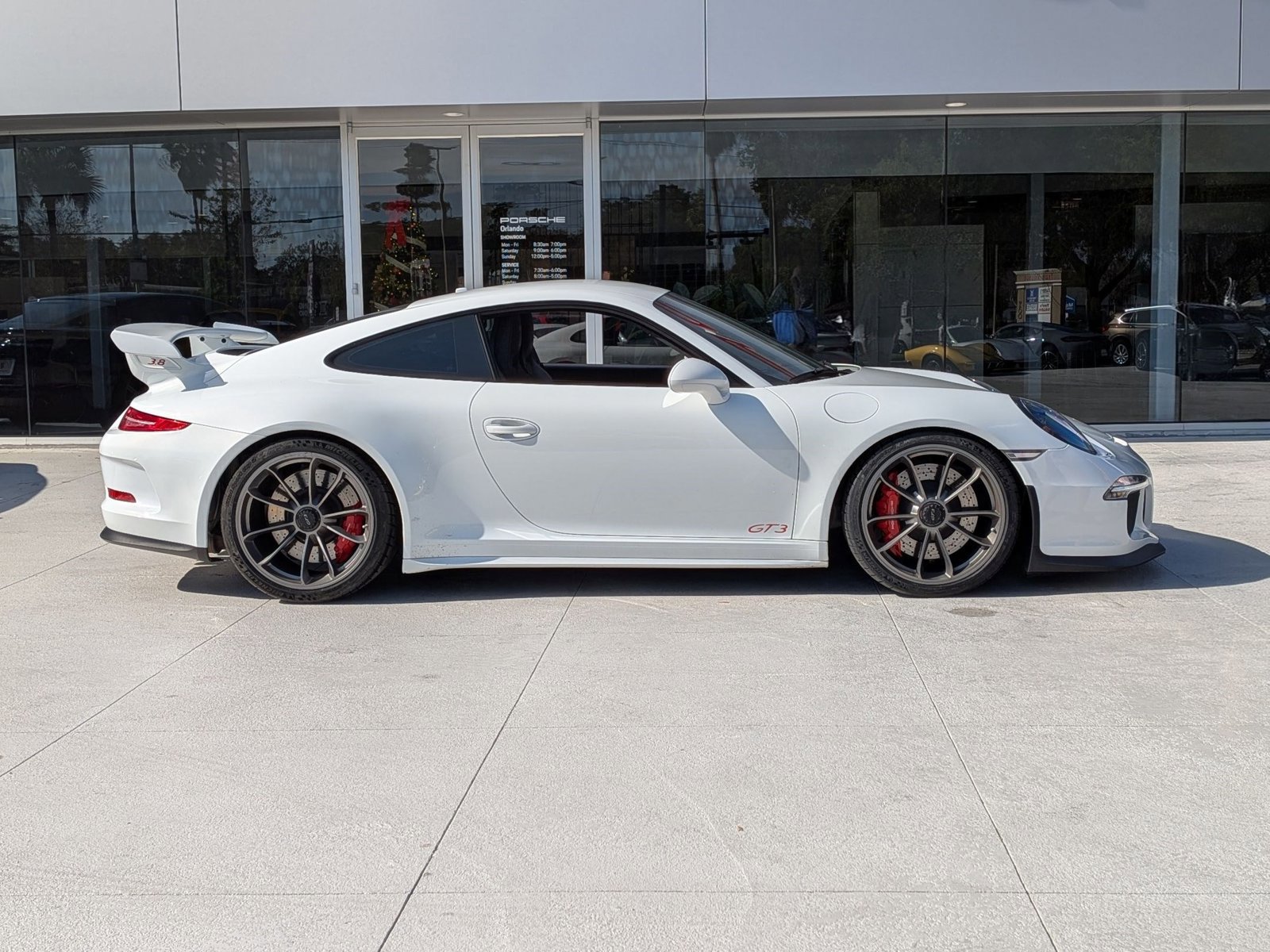 Used 2015 Porsche 911 GT3 image 8
