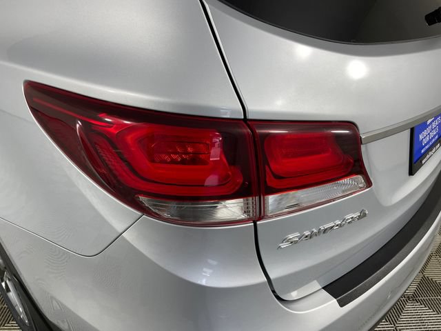 Used 2017 Hyundai Santa Fe Limited AWD/4WD image 18