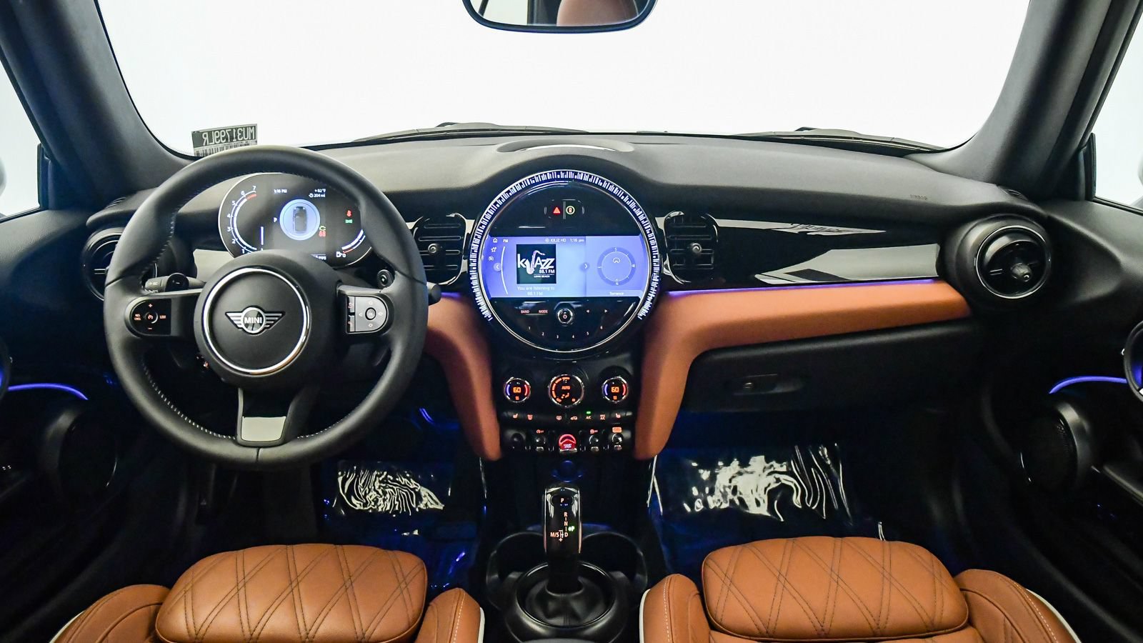 Certified 2024 MINI Cooper S w/ Signature Upholstery Package FWD image 16