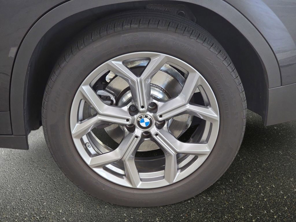 Certified 2024 BMW X3 sDrive30i w/ Convenience Package image 32