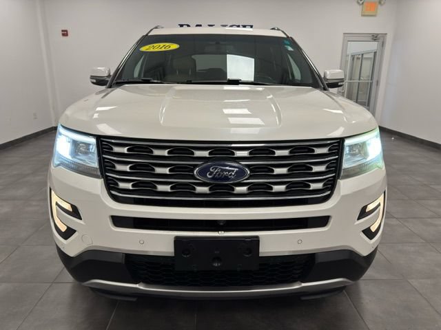 Used 2016 Ford Explorer Limited AWD/4WD image 38
