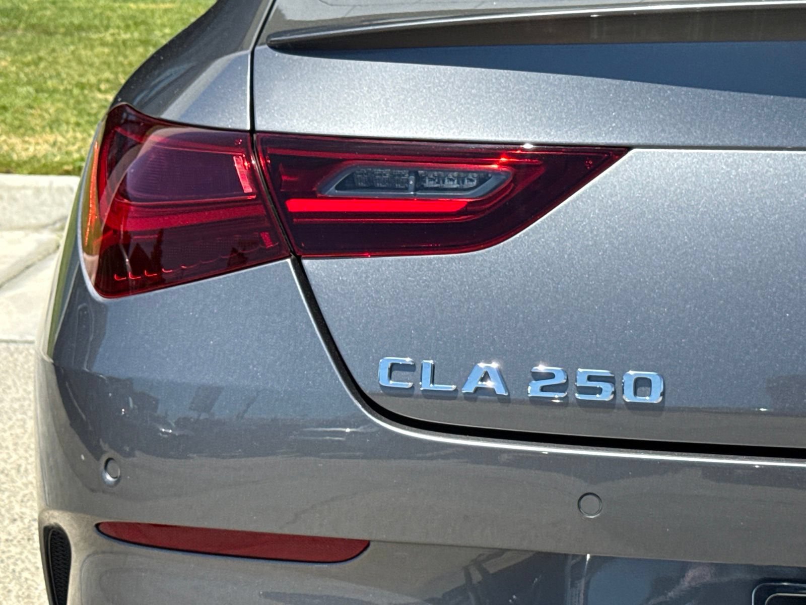 Used 2024 Mercedes-Benz CLA 250 4MATIC image 11