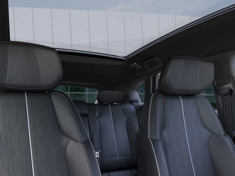 New 2025 Cadillac Optiq Luxury 2 image 38