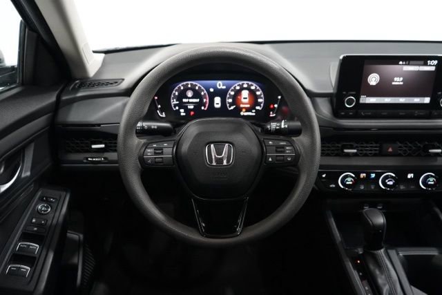 Used 2023 Honda Accord EX image 11