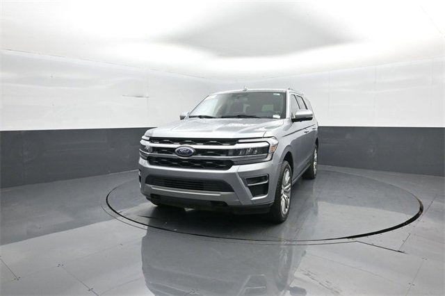 Used 2022 Ford Expedition Limited image 3