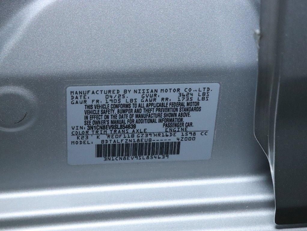 Used 2025 Nissan Versa SV FWD image 20