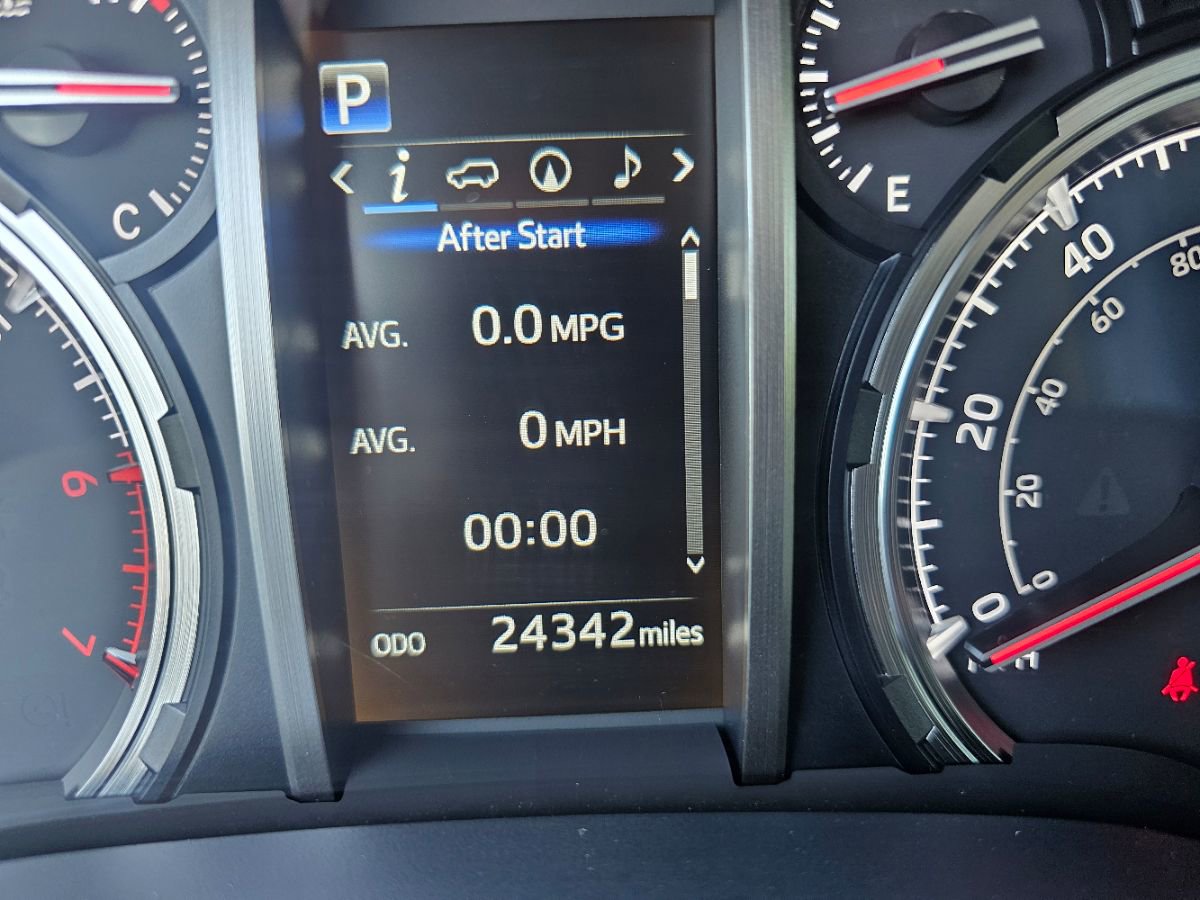 Used 2024 Toyota 4Runner TRD Off-Road Premium image 27