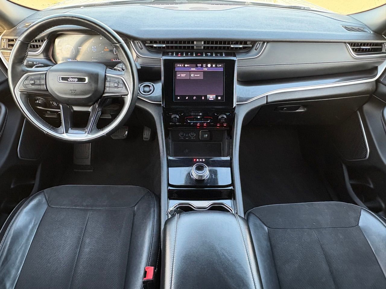 Used 2022 Jeep Grand Cherokee Altitude image 13