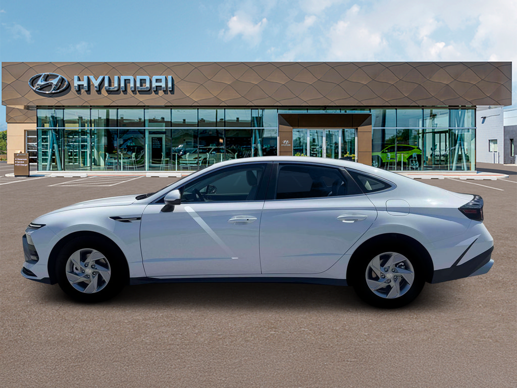 New 2026 Hyundai Sonata SE FWD image 3