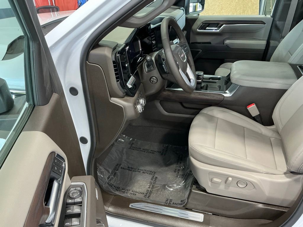 Used 2026 GMC Sierra 1500 SLT w/ SLT Premium Plus Package image 4