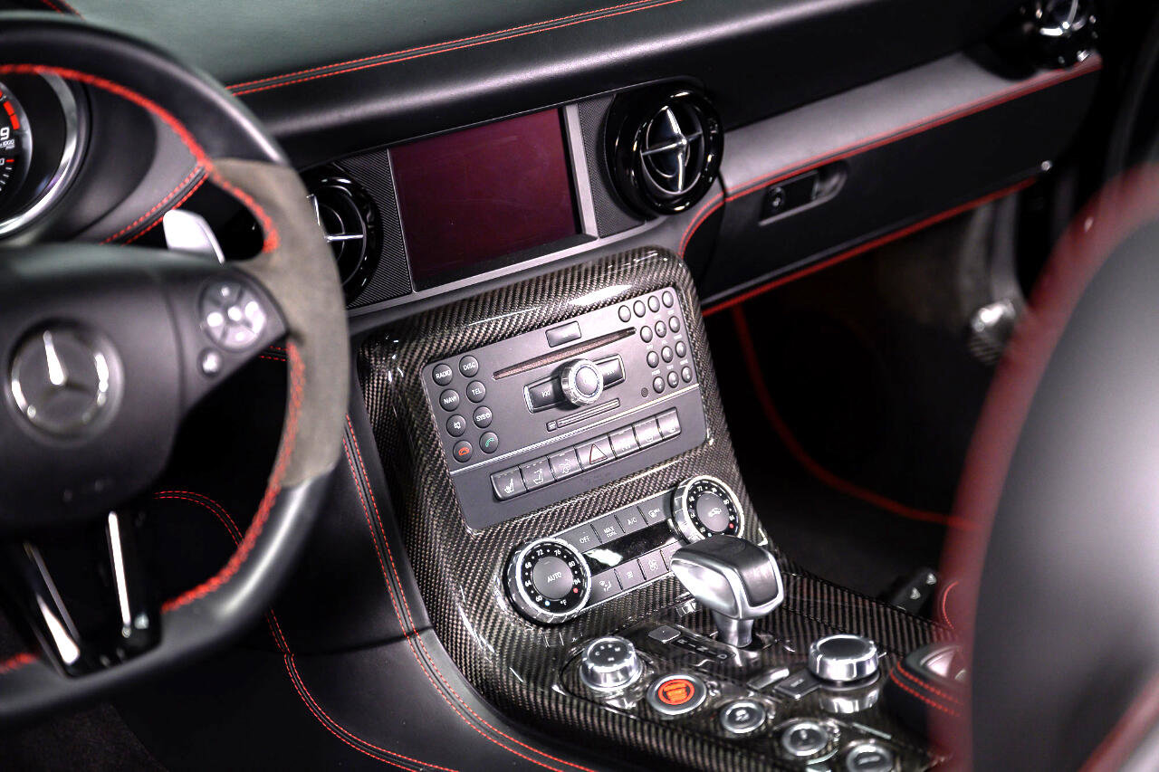 Used 2013 Mercedes-Benz SLS AMG GT Roadster image 37
