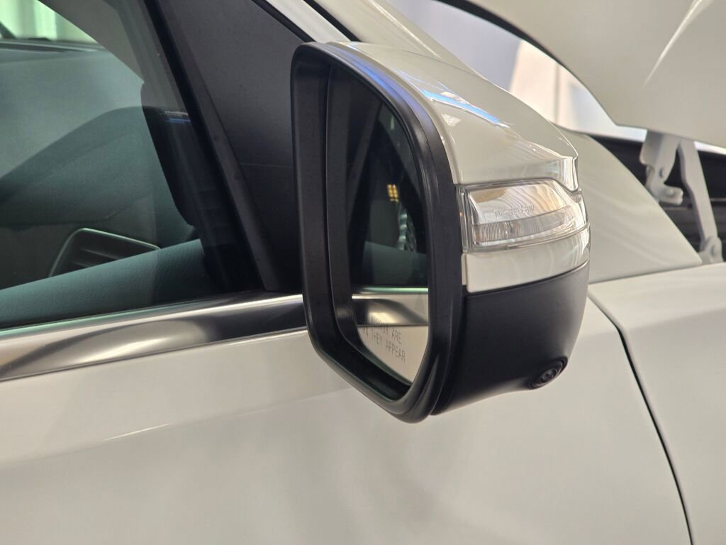 Used 2024 Mercedes-Benz GLE 450 4MATIC image 28