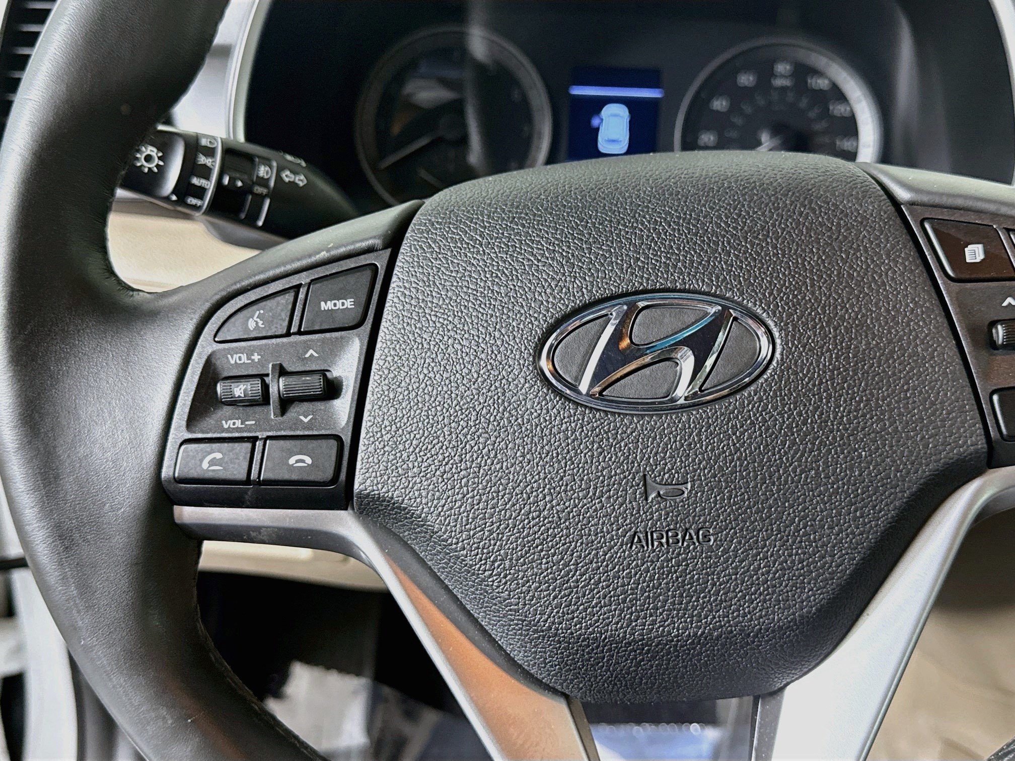 Used 2019 Hyundai Tucson Limited w/ Cargo Package AWD/4WD image 14