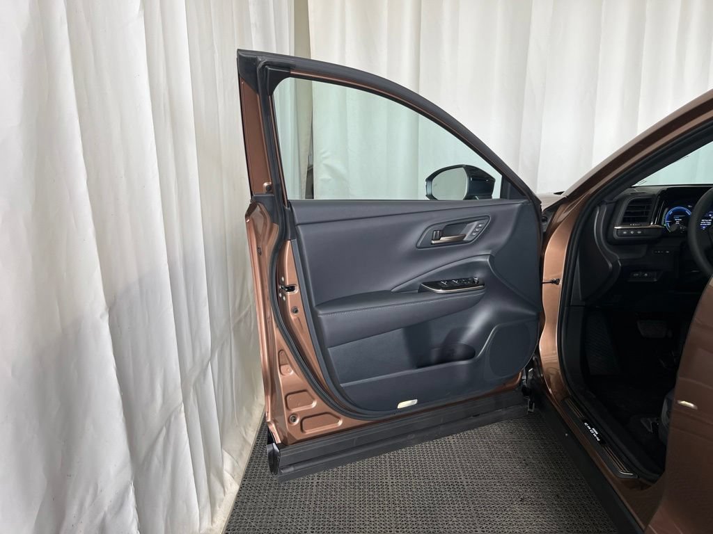 New 2026 Toyota Crown Signia AWD/4WD image 18