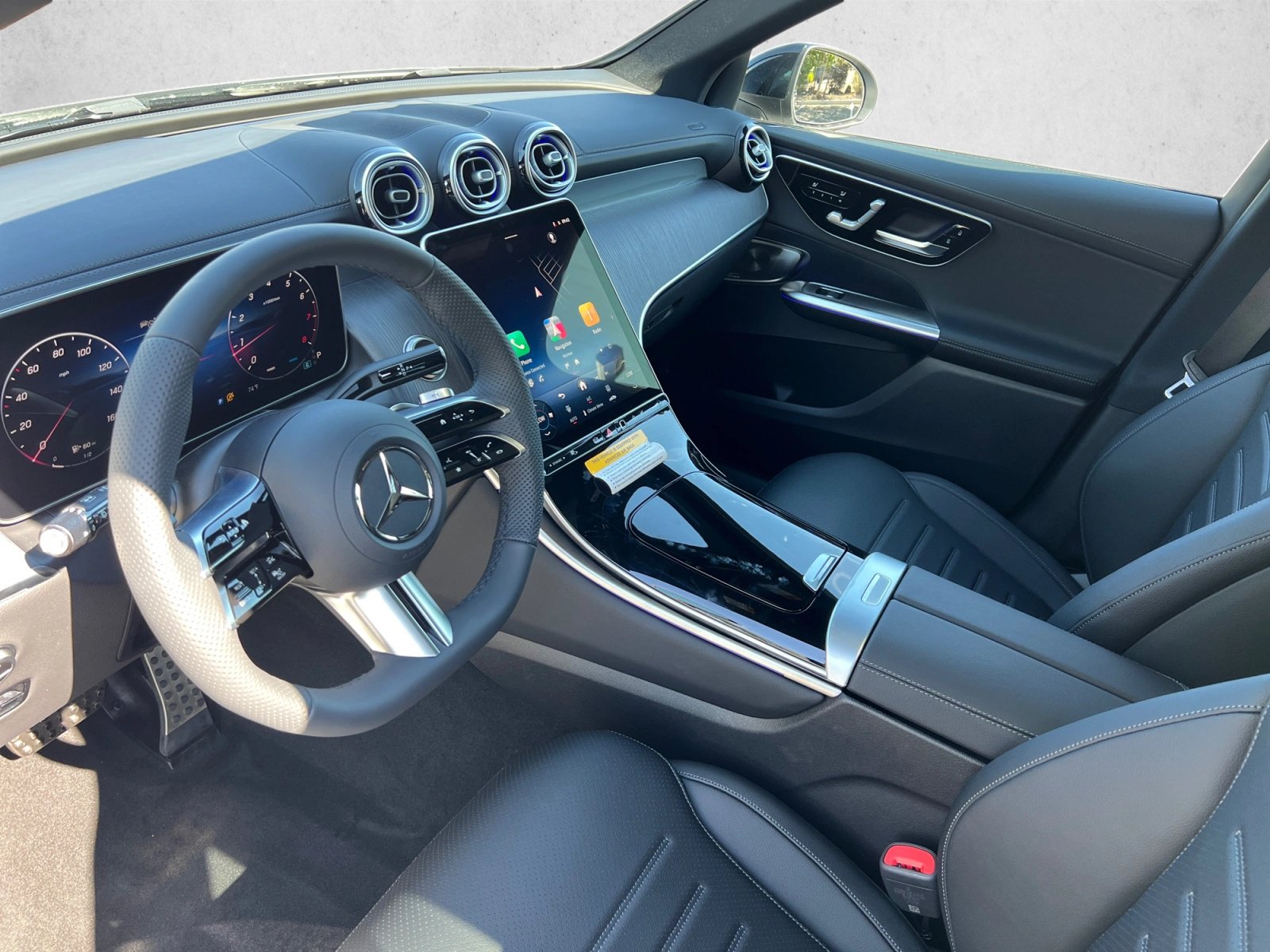 New 2026 Mercedes-Benz GLC 300 4MATIC image 11