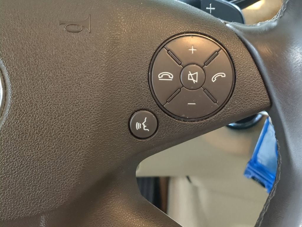 Used 2011 Mercedes-Benz E 350 4MATIC Sedan image 38