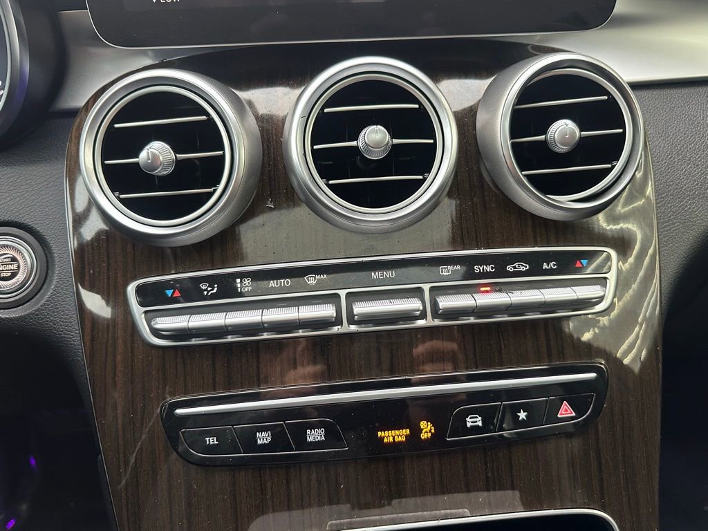 Used 2020 Mercedes-Benz GLC 300 4MATIC Coupe image 29