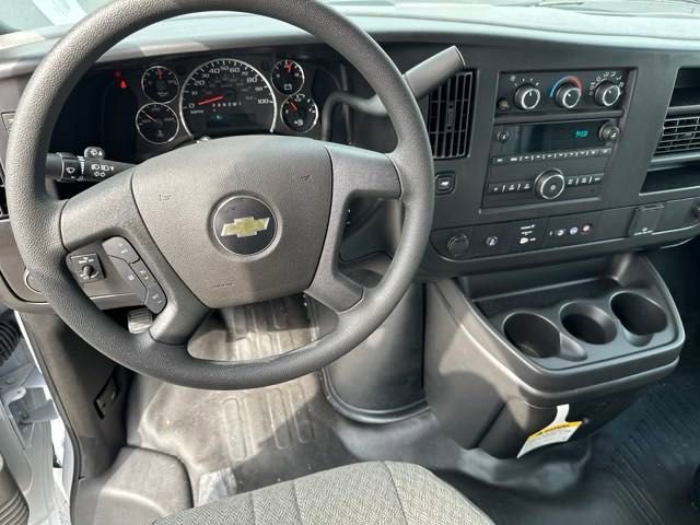 New 2024 Chevrolet Express 3500 w/ Power Convenience Package image 12