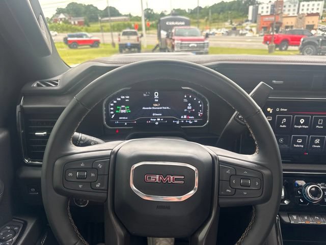 Used 2025 GMC Sierra 2500 AT4 w/ AT4 Premium Plus Package AWD/4WD image 17