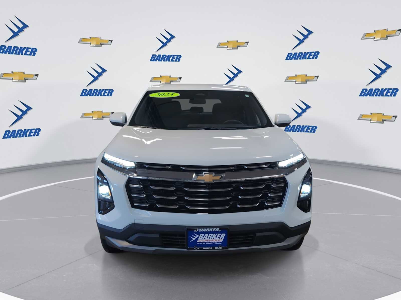 Used 2025 Chevrolet Equinox LT image 3