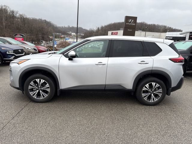 Certified 2021 Nissan Rogue SV image 2